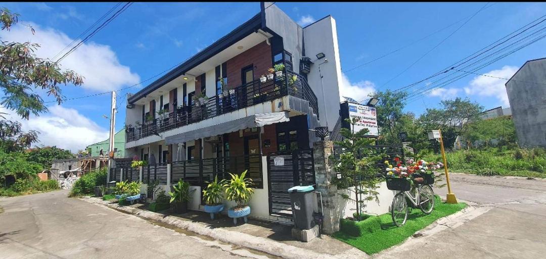 Lucena Meg'S Studio Apmnt Vip Rm-Near Sm-Wifi Apartment Exterior photo