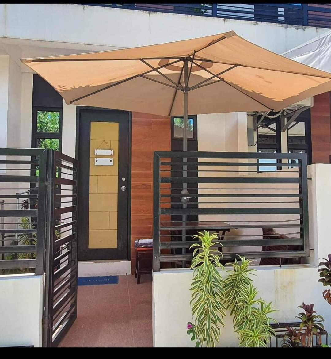 Lucena Meg'S Studio Apmnt Vip Rm-Near Sm-Wifi Apartment Exterior photo